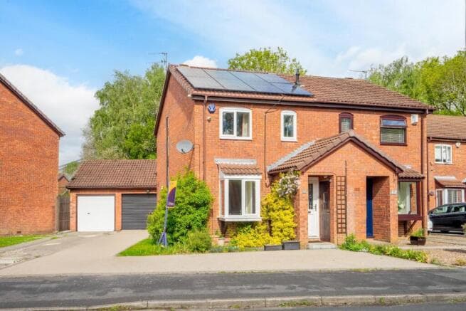 2 bed Semi-Detached for sale in york