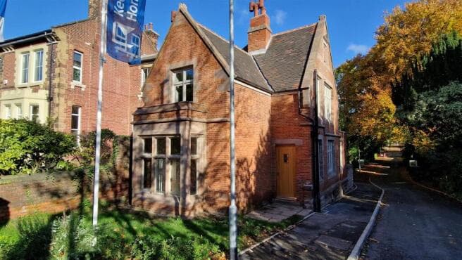 2 bed Detached to rent