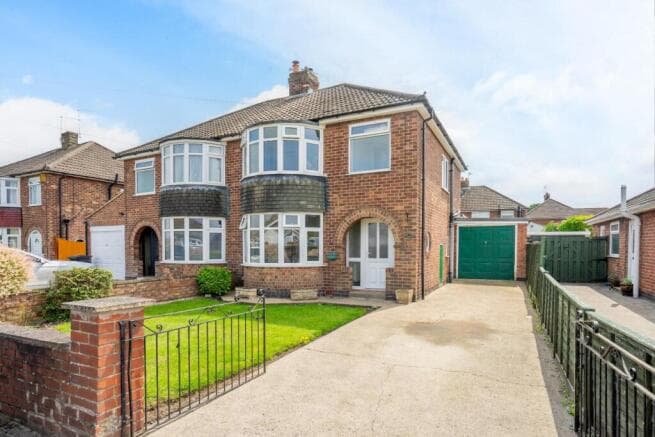 3 bed Semi-Detached for sale in york