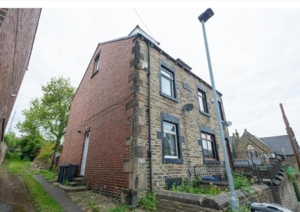 3 bed Semi-Detached to rent in barnsley