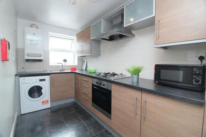 3 bed House Share to rent