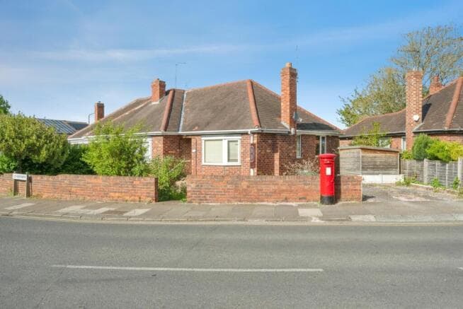 3 bed Bungalow for sale in doncaster