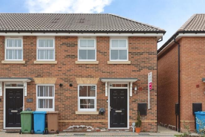2 bed End of Terrace for sale in beverley
