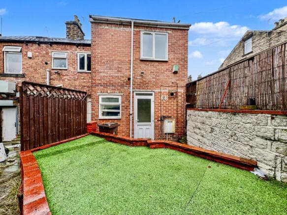 2 bed Duplex to rent