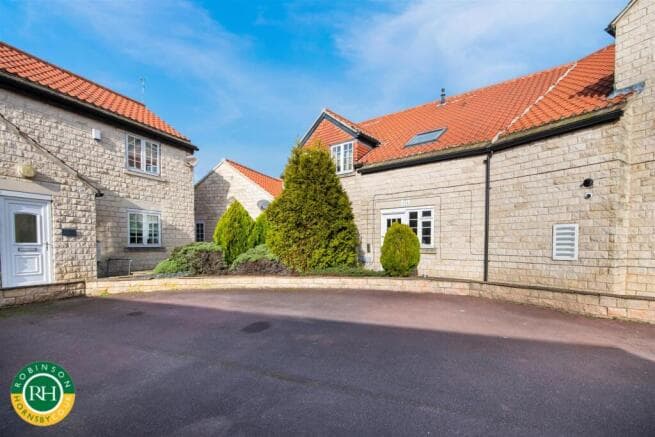 2 bed House for sale in doncaster