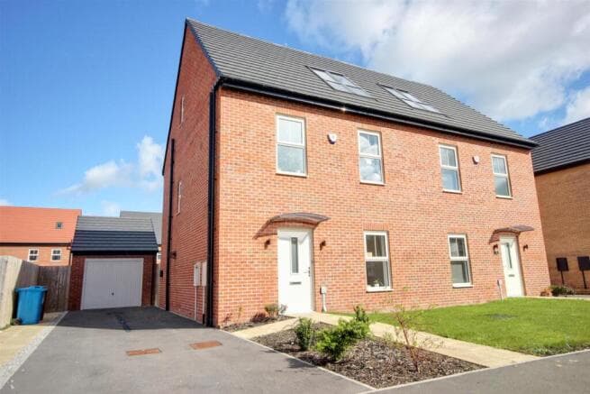 4 bed House for sale