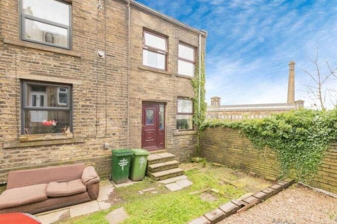 4 bed End of Terrace for sale in bradford