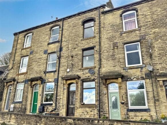 3 bed Terraced for sale in keighley