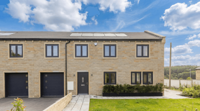 4 bed Semi-Detached for sale