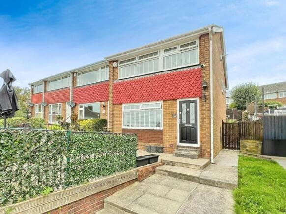 2 bed End of Terrace for sale in pudsey
