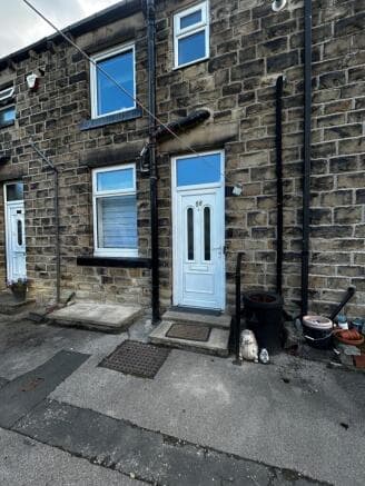 2 bed Terraced to rent in batley