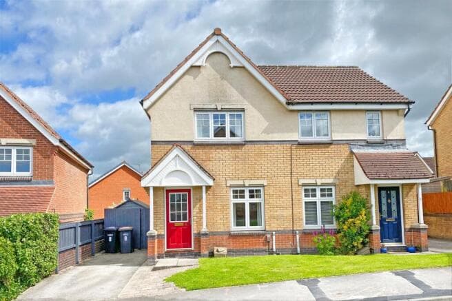 2 bed Semi-Detached to rent in harrogate