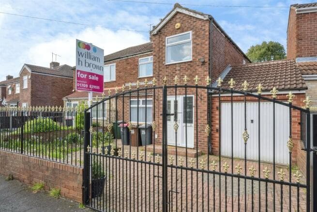3 bed Semi-Detached for sale