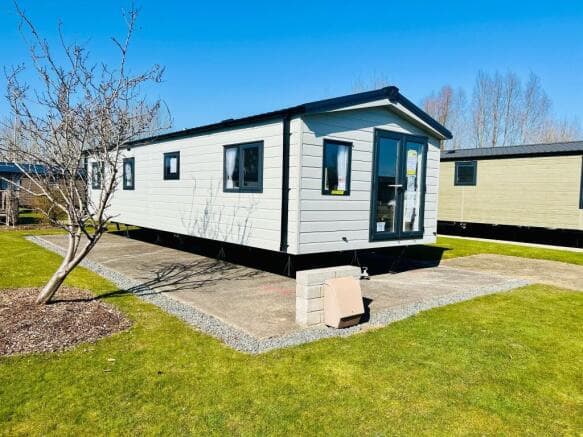 2 bed Lodge for sale in beverley