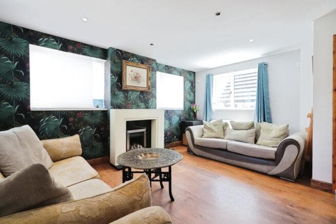 3 bed Detached for sale