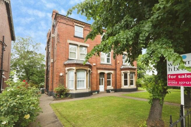 2 bed Flat for sale in doncaster