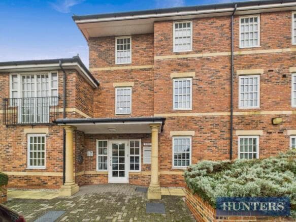 2 bed Apartment for sale