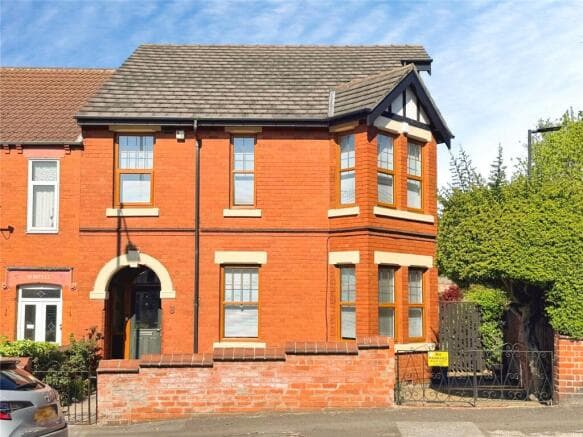 4 bed End of Terrace for sale in doncaster
