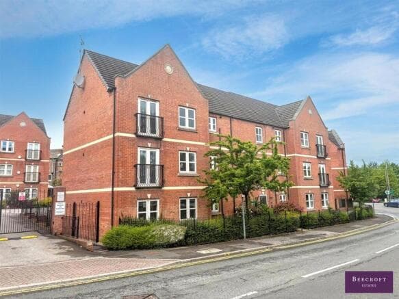 2 bed Flat for sale