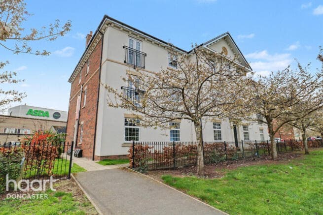 2 bed Apartment for sale