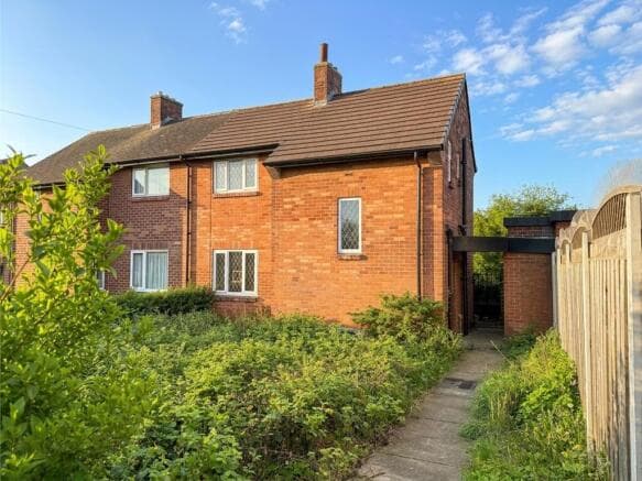 2 bed Semi-Detached for sale in huddersfield