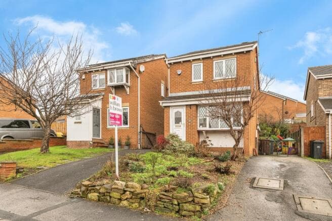 3 bed Detached for sale in dewsbury