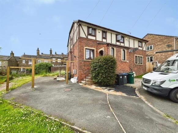 2 bed End of Terrace for sale in bradford