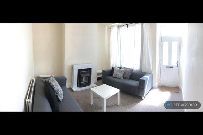 4 bed Terraced to rent