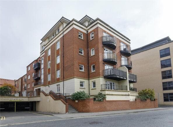 2 bed Apartment to rent