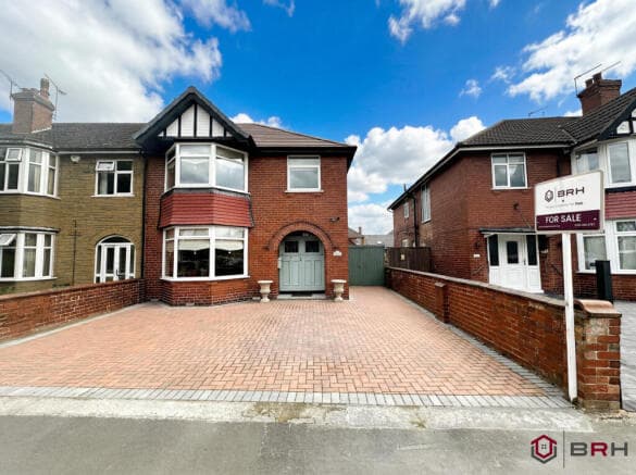 4 bed Semi-Detached for sale in doncaster