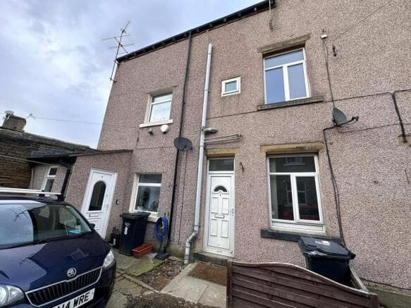 2 bed Terraced to rent in brighouse