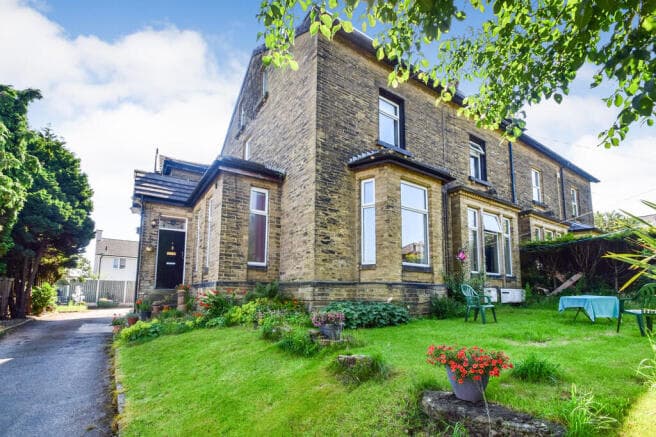2 bed Apartment for sale