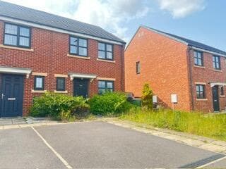 2 bed End of Terrace to rent in redcar