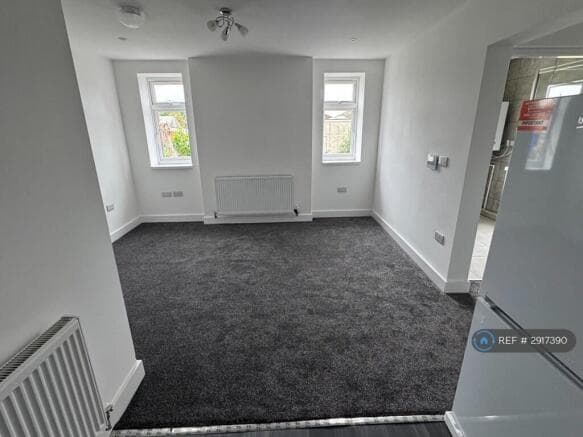 2 bed Flat to rent in pudsey