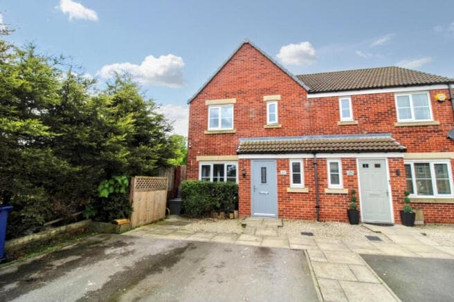 3 bed Semi-Detached for sale