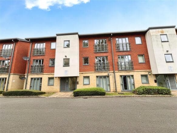 2 bed Flat for sale