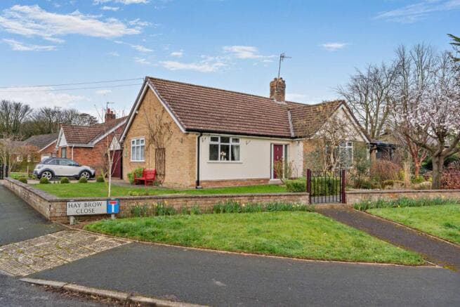 3 bed Bungalow for sale in scarborough