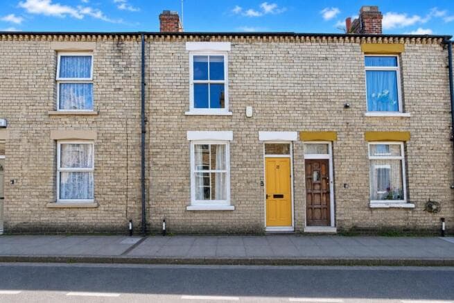 2 bed Terraced for sale in york