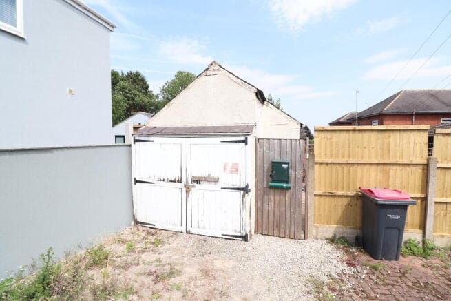 Garages to rent in rotherham