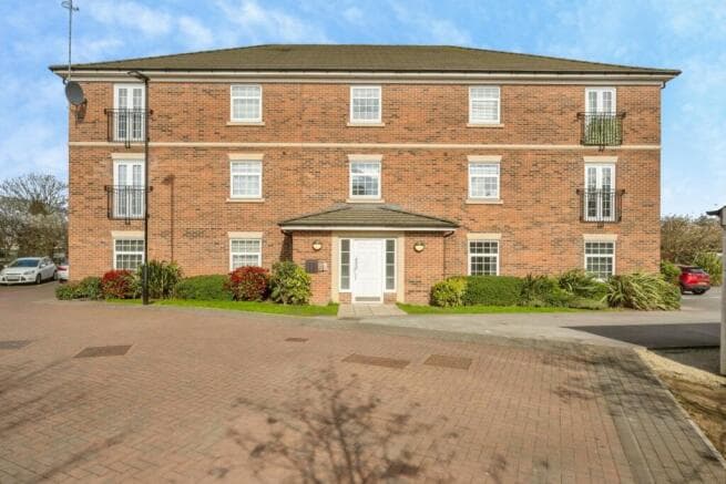 2 bed Flat for sale