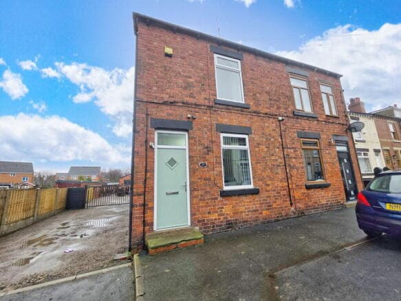 2 bed Semi-Detached for sale