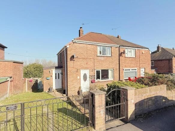2 bed Semi-Detached for sale in pudsey