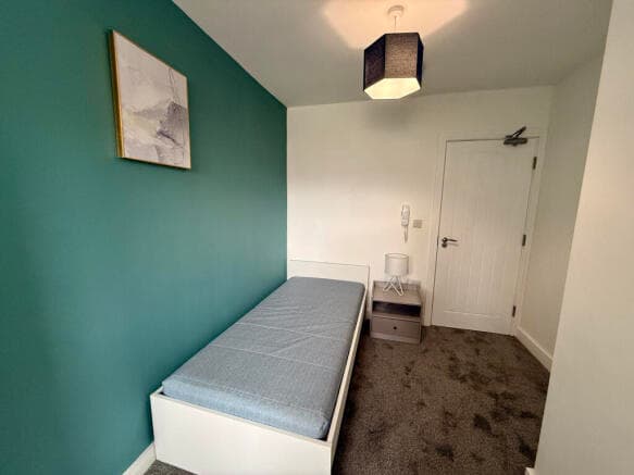 1 bed House of Multiple Occupation to rent in wakefield