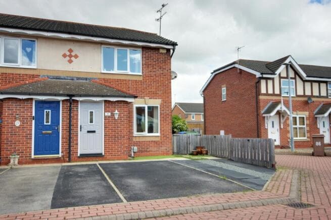 2 bed End of Terrace for sale in beverley