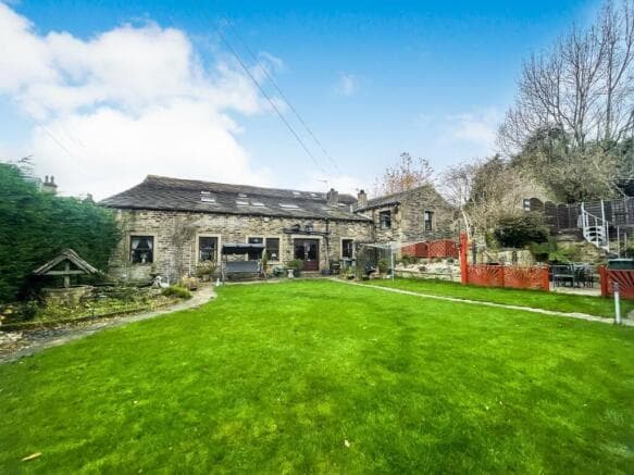 6 bed Barn Conversion for sale