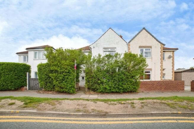 4 bed Semi-Detached for sale in doncaster
