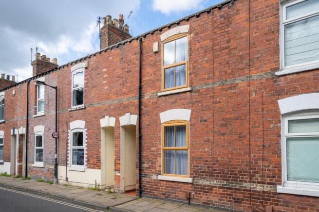 2 bed Terraced for sale in york