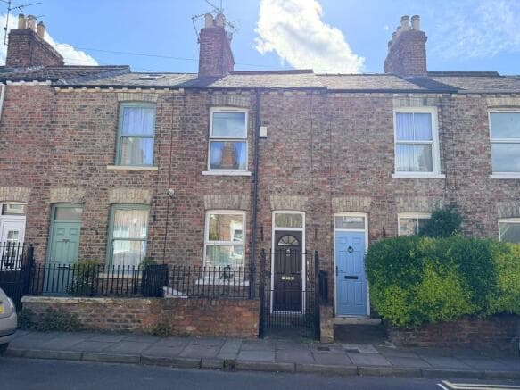2 bed Terraced for sale in york