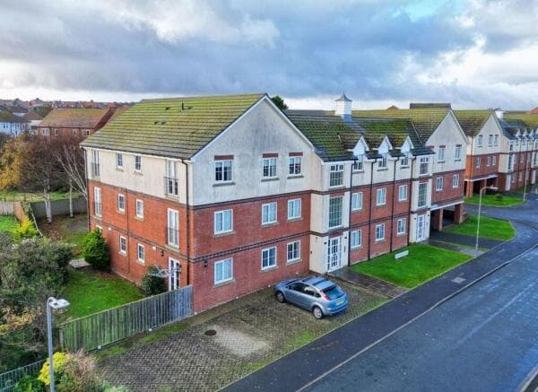 2 bed Flat for sale
