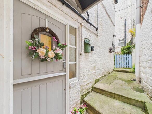 2 bed Cottage for sale